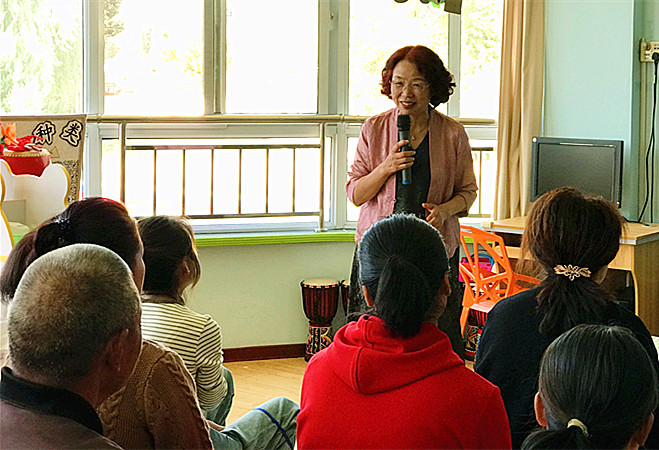 从“心”沟通 助力成长_副本.jpg