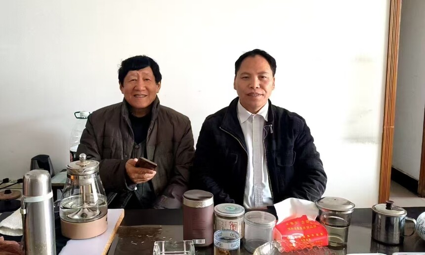 红1.jpg