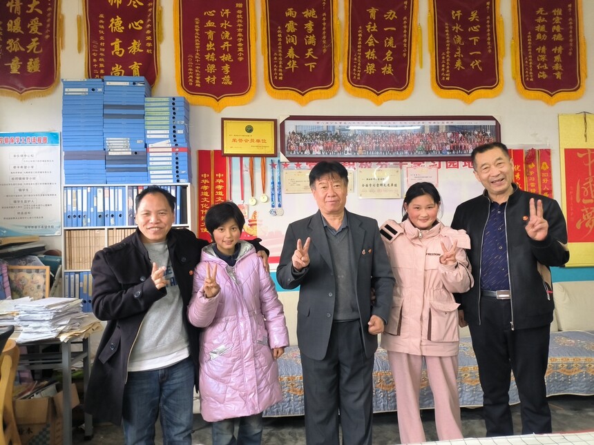 红17.jpg