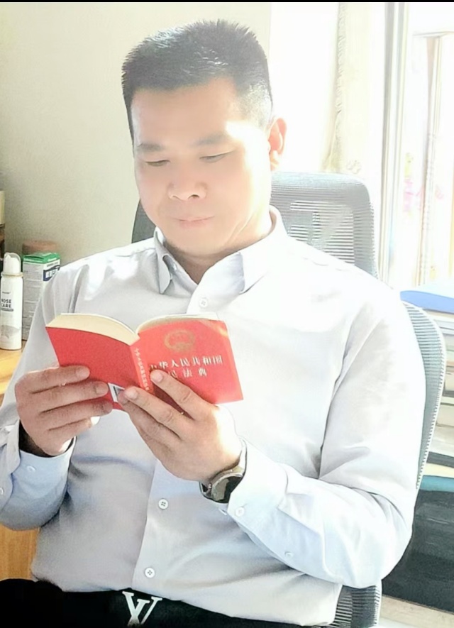 20afbc05c2e14b53a1d289bb7313231d_tplv-tt-origin-web_gif_副本.jpg